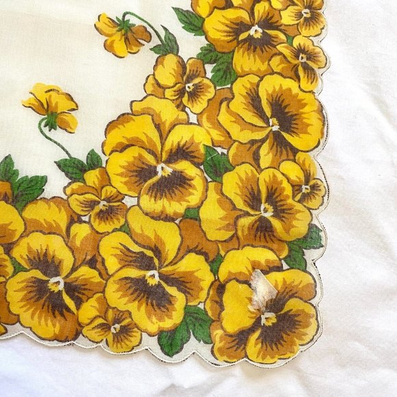 Vintage Large Handkerchief Hankie Yellow Pansies Floral Flowers 17" Square - Picture 3 of 9